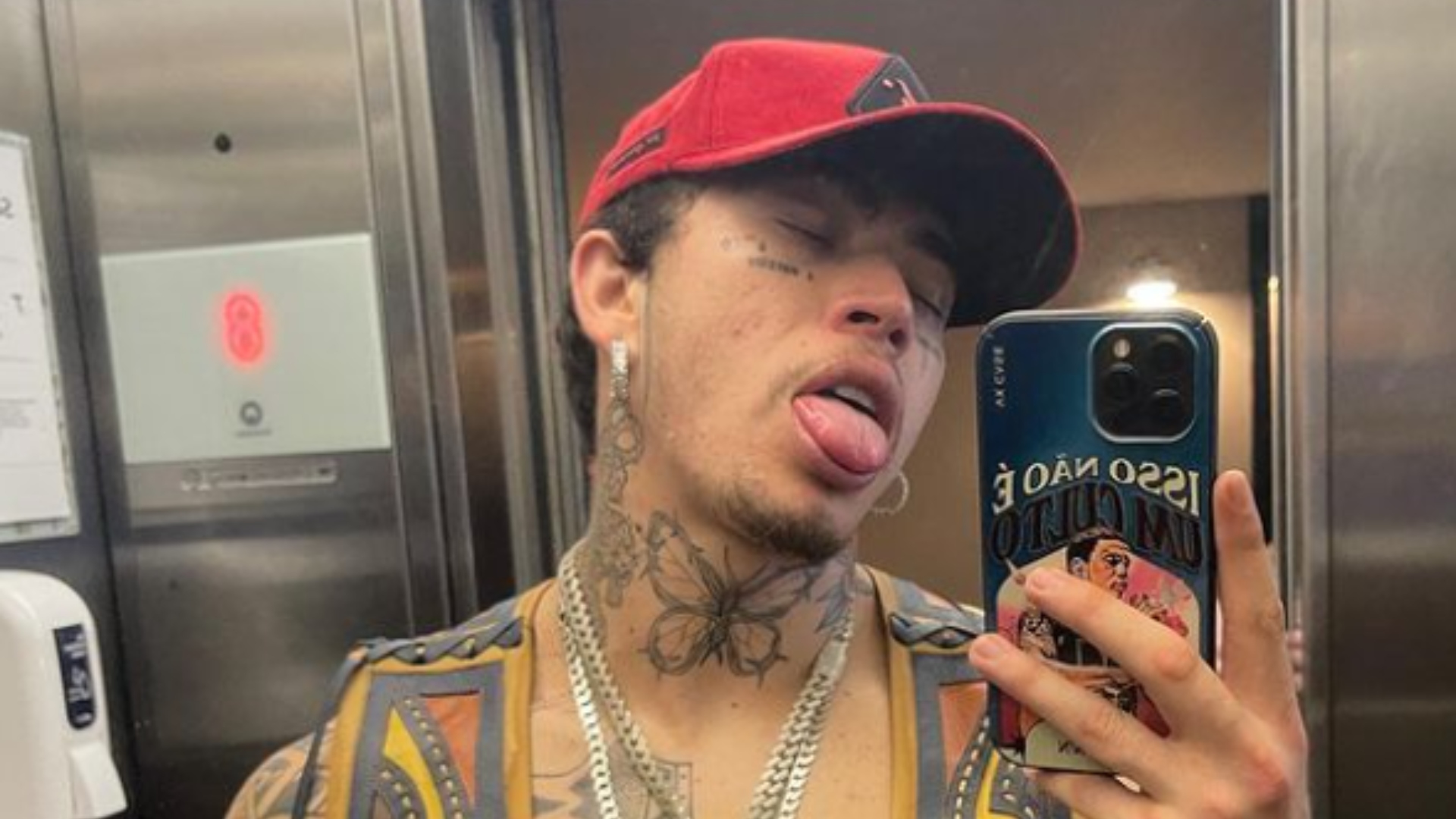 Whindersson Nunes promete beijos na Farofa da Gkay