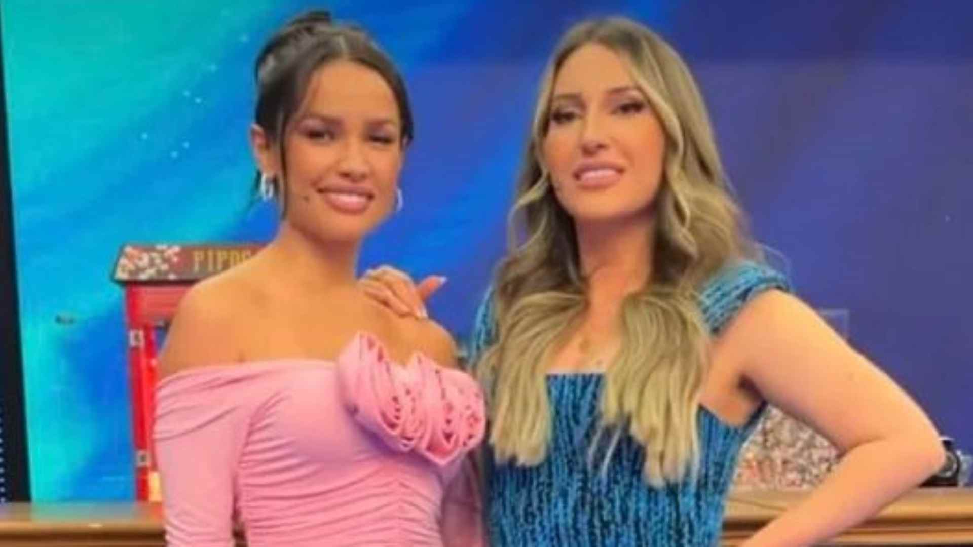 Ex-BBBs Juliette e Amanda surgem juntas nos bastidores do Domingão com Huck