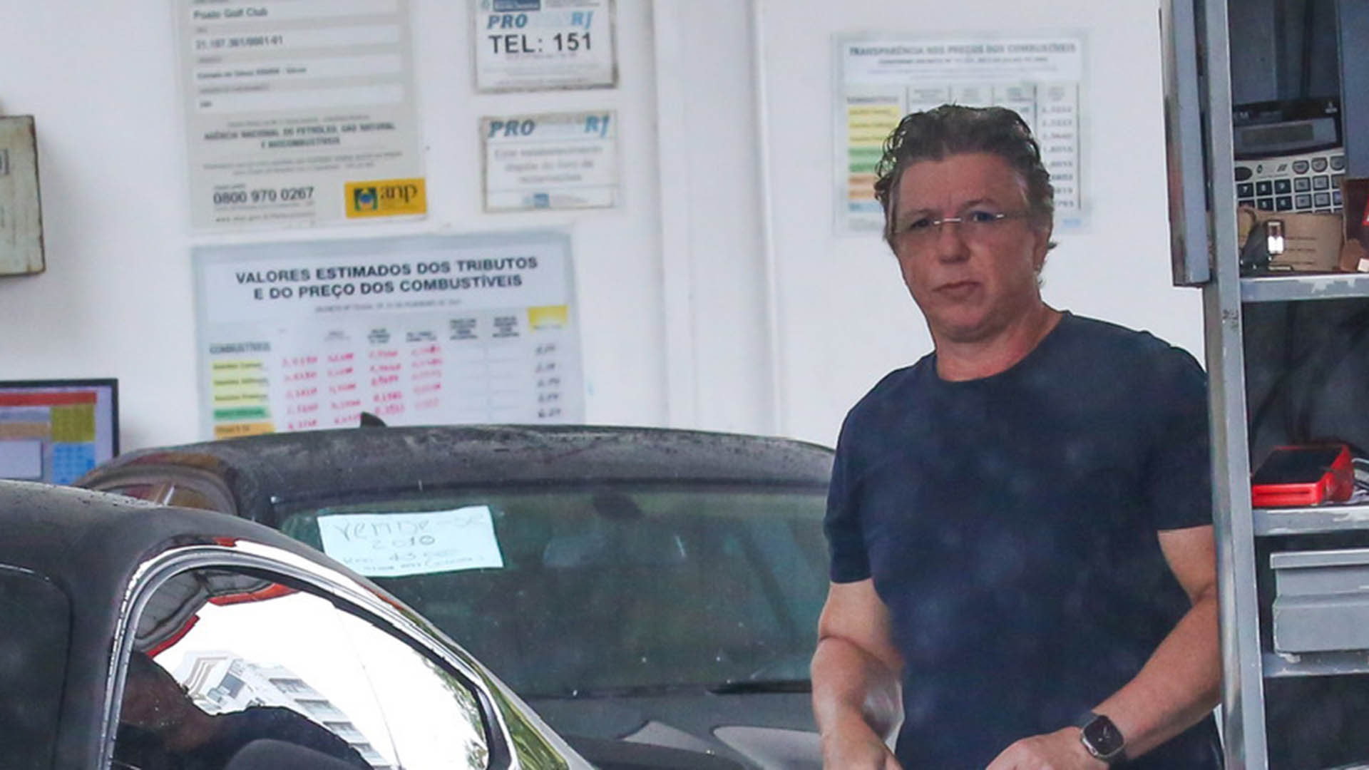 Boninho tira carro luxuoso da garagem e o valor impressiona