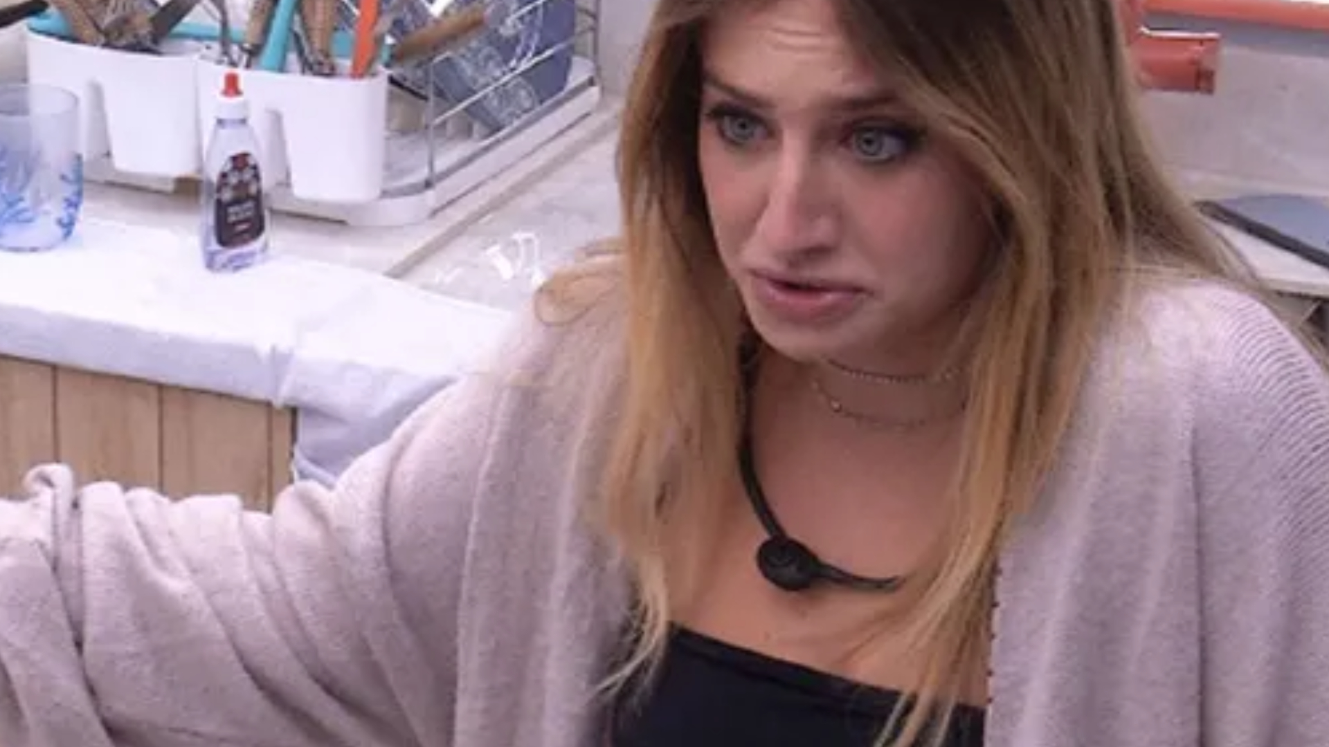 BBB 23: Bruna Griphao e Larissa detonam postura de sister e se intrigam: ”Esquisito”