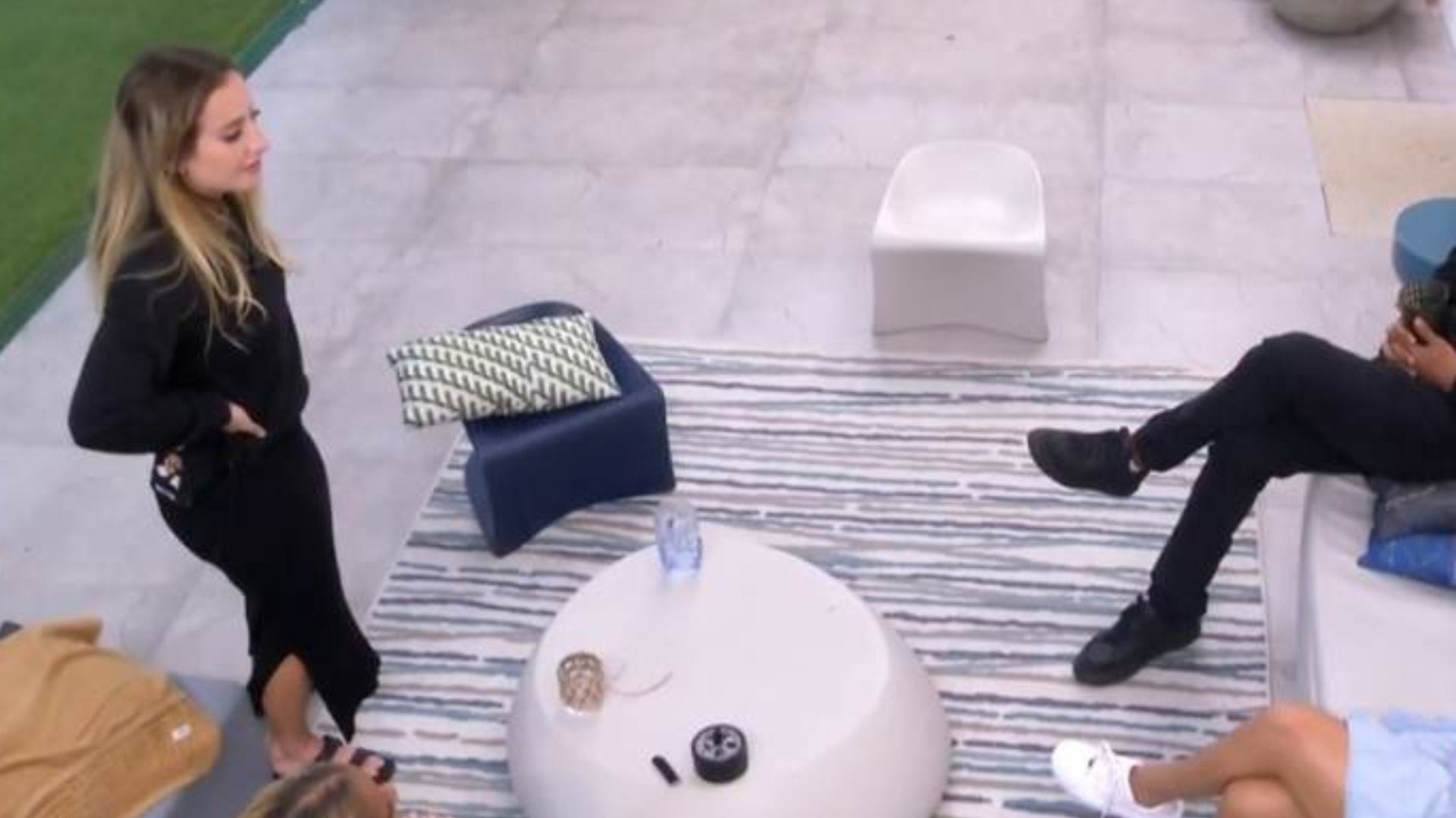 BBB 23: Bruna Griphao tira sarro de brother e promete: ”Sai do programa”