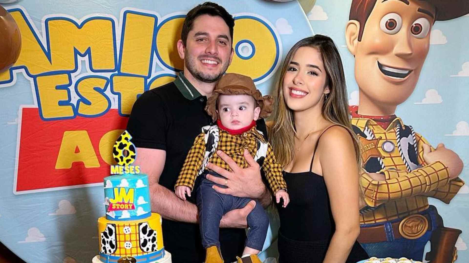 Com festa temática, Bruna Hazin e Jonas Esticado comemoram mesversário do filho