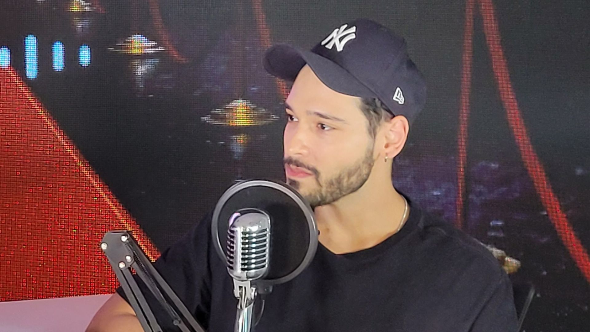 Bruno Fagundes revela que ficou doente após perrengue com ator em peça: ‘Imunidade’