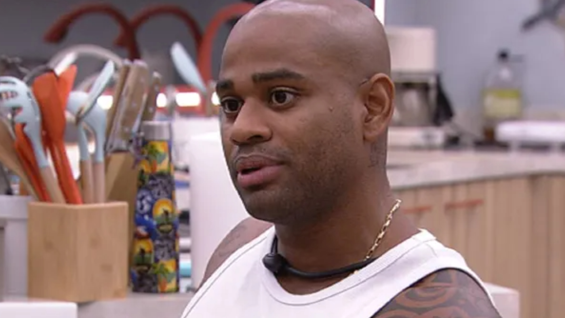 BBB 23: Cezar expõe tática de Larissa após briga: ”Me humilhar”