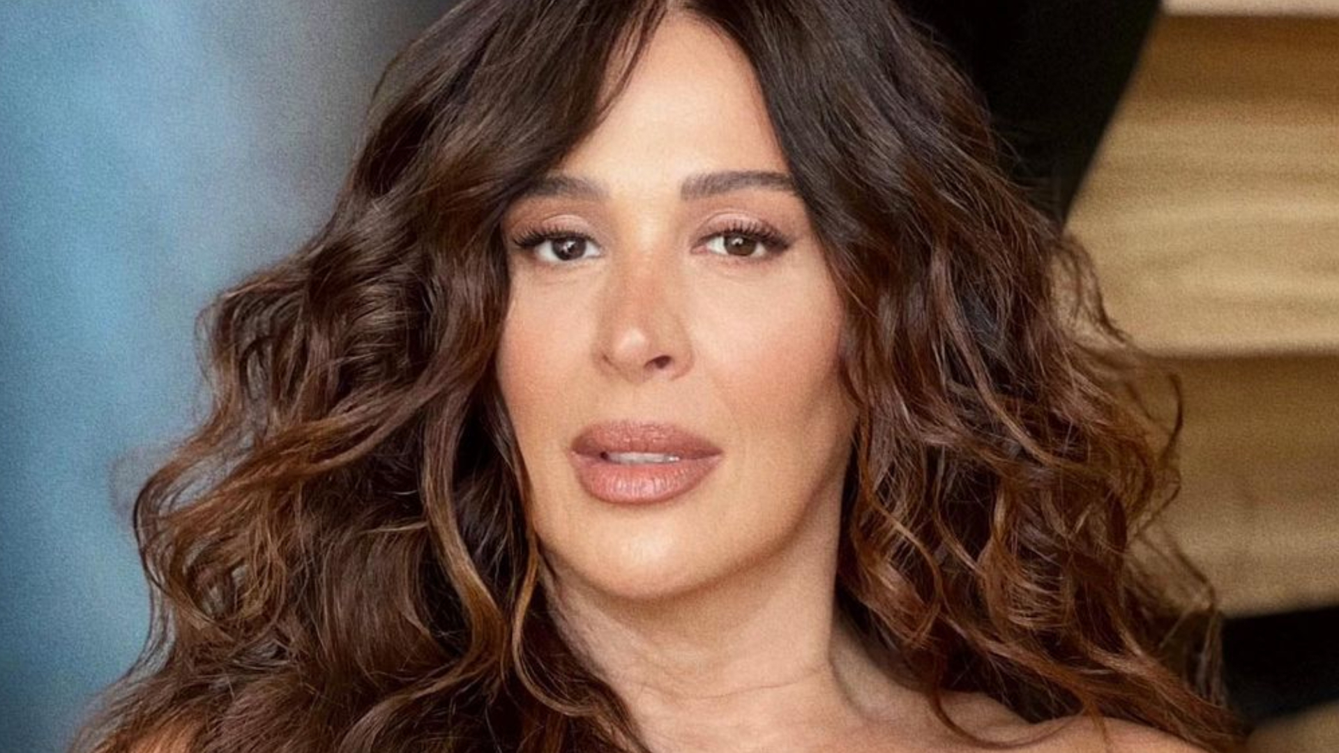 Nua, Claudia Raia posa em clique fofíssimo com Luca: ”Ser mãe é meu papel preferido”