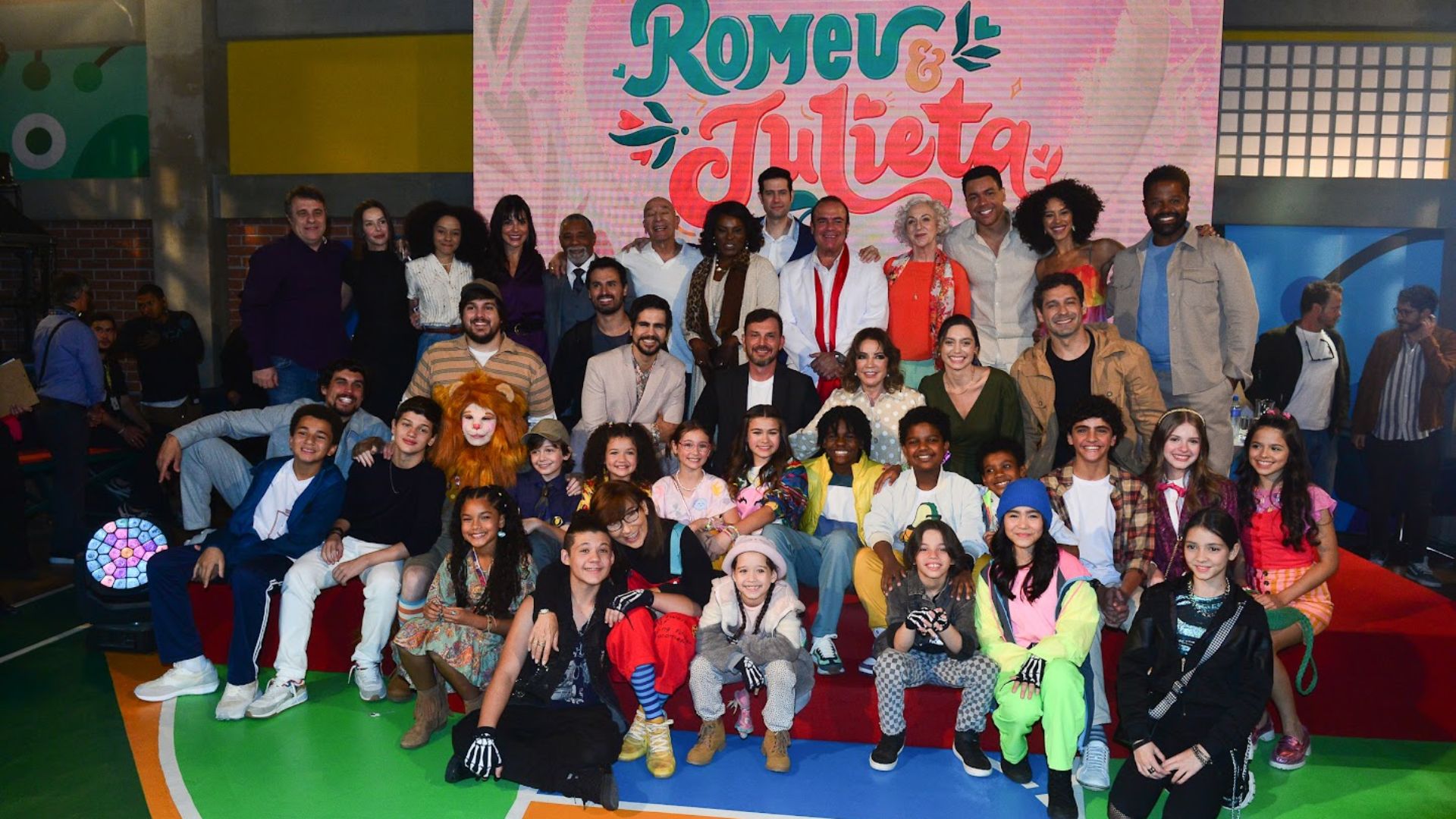 SBT justifica novelas longas e estreia Romeu e Julieta sem prazo
