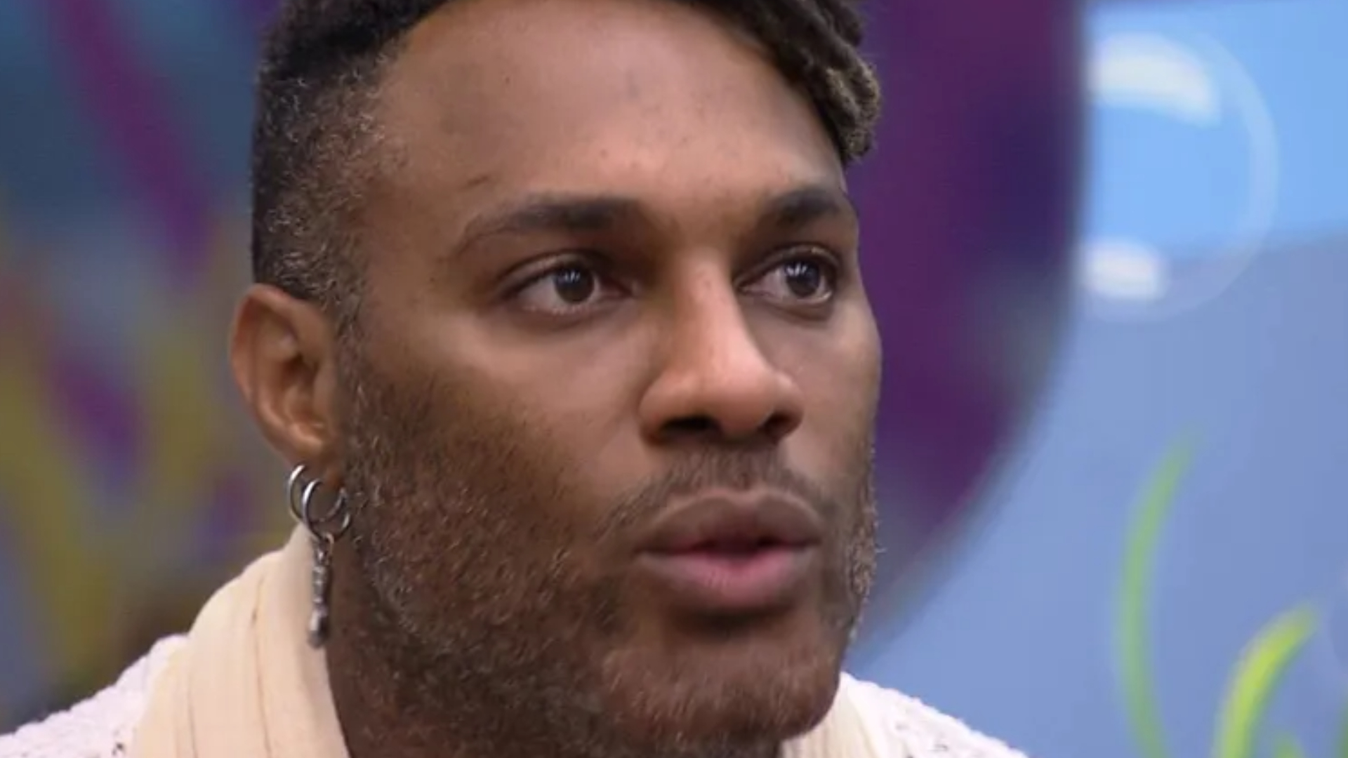 BBB 23: Fred Nicácio não perdoa volta de Amanda do Paredão: ”Seita lá fora”