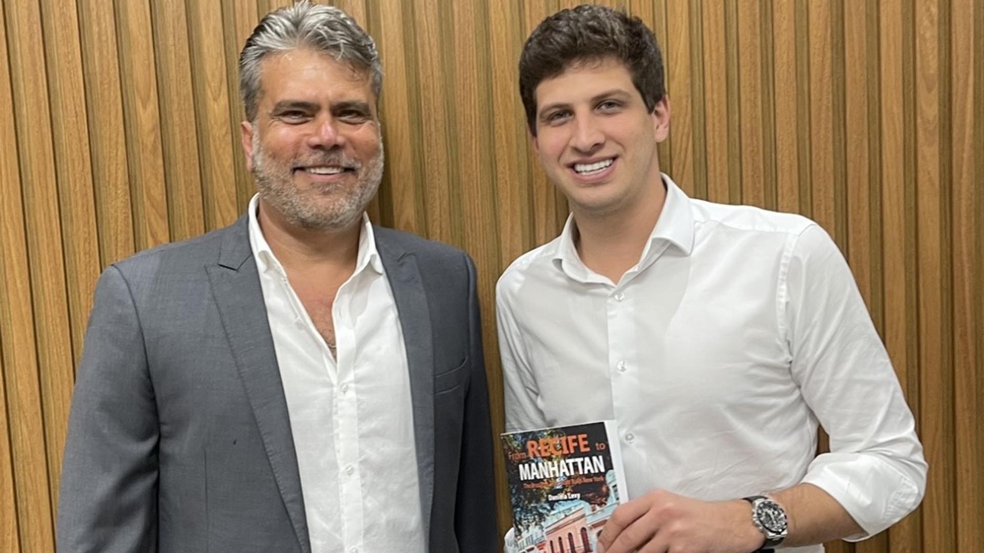 Frederico Lapenda lança a edição em inglês do livro ‘De Recife para Manhattan’