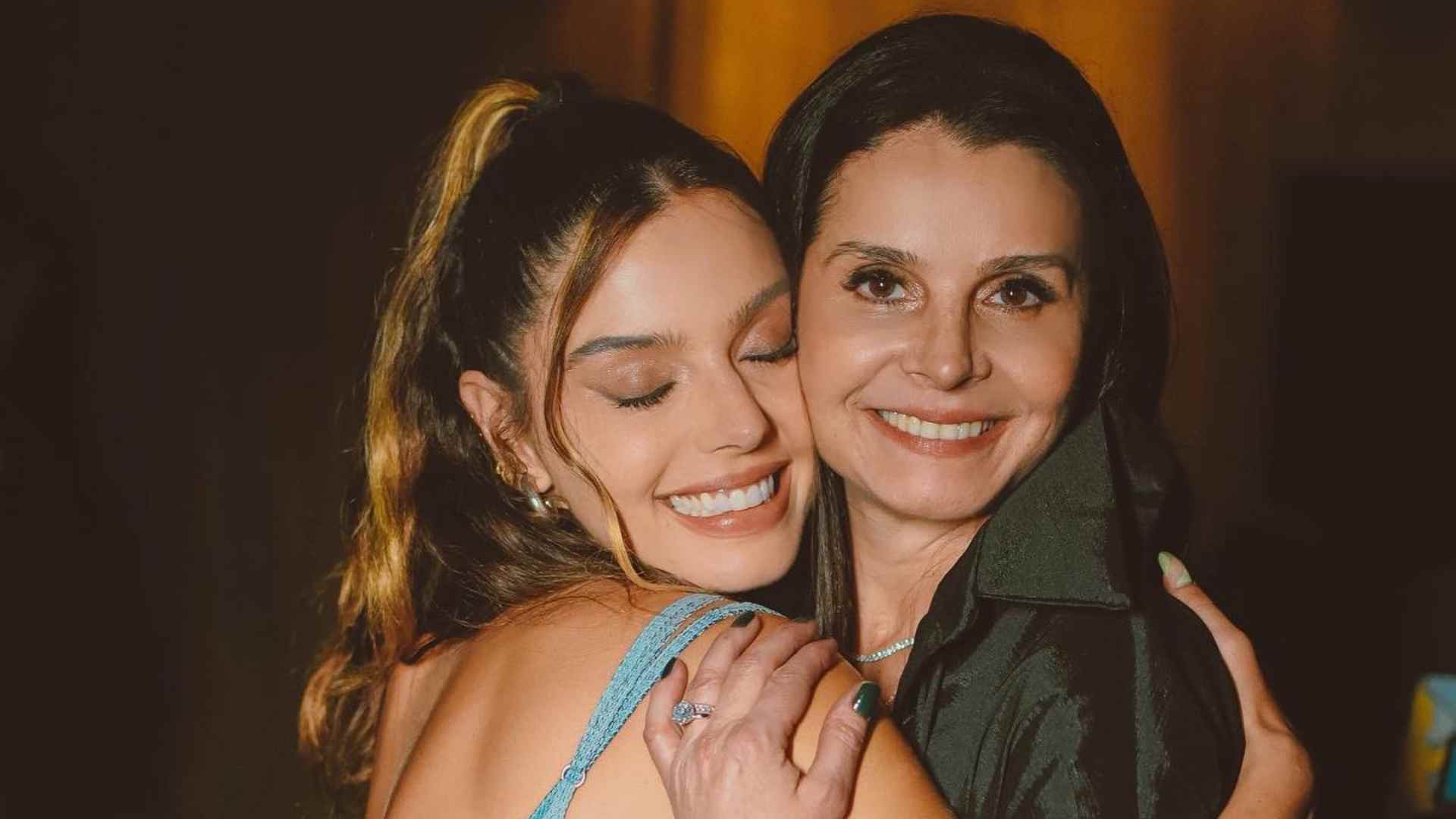 Giovanna Lancellotti presta bela homenagem no aniversário da mãe: “Minha inspiração”