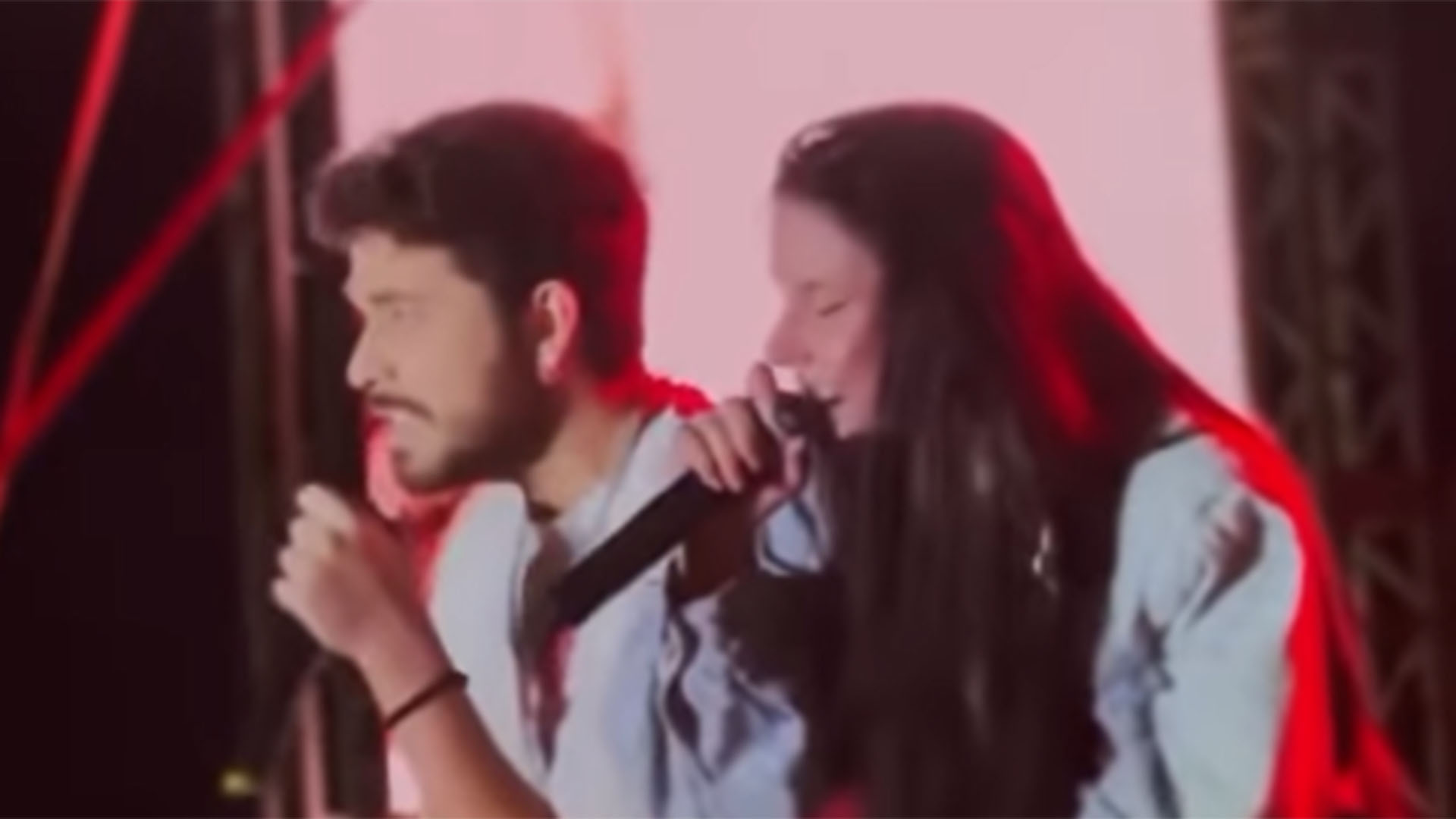Gustavo Mioto invade o palco de Ana Castela e faz a alegria dos fãs
