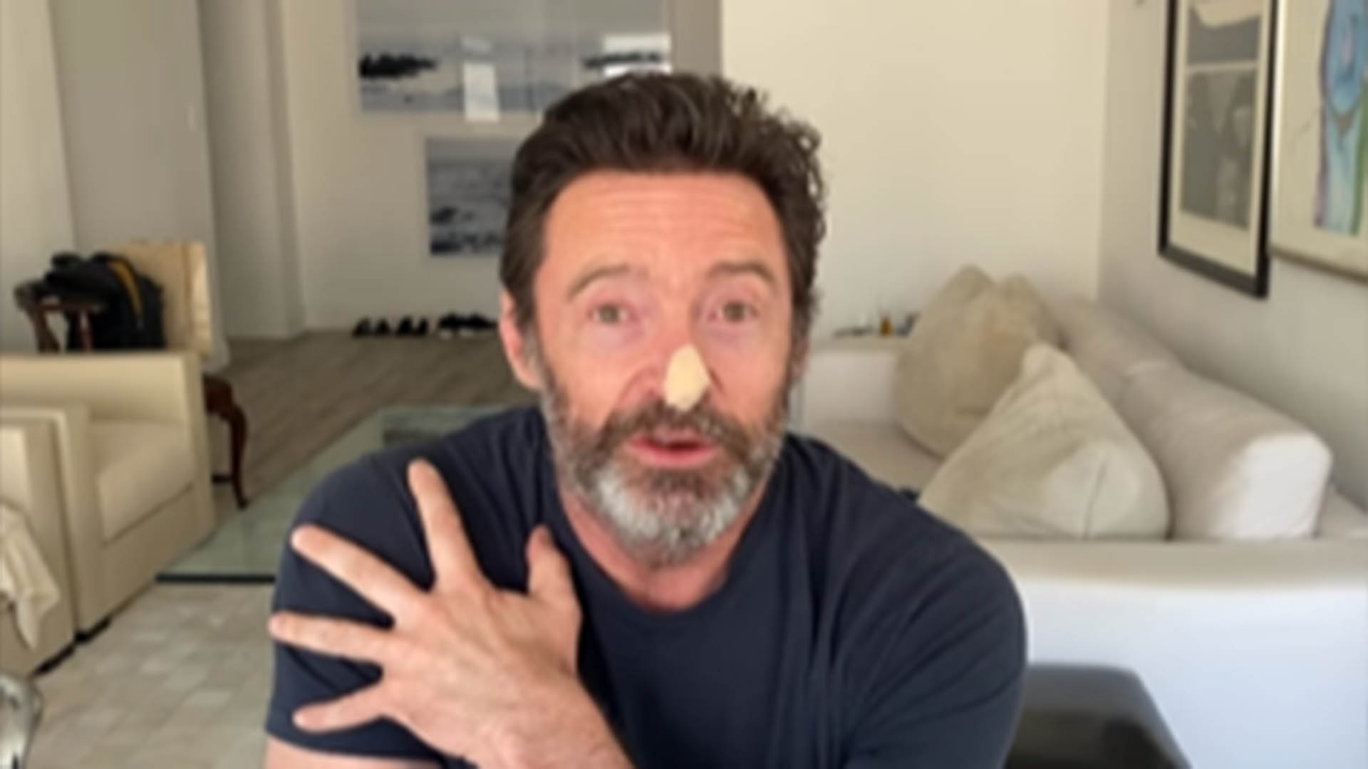 Hugh Jackman passa por biópsias após suspeita de câncer