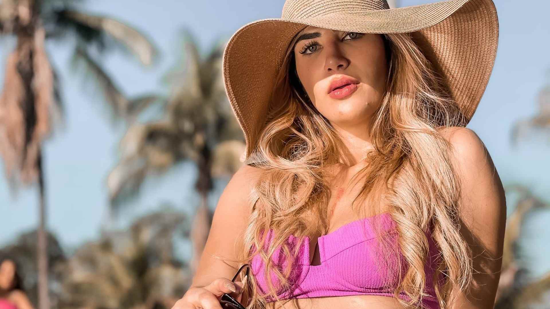 Filha de Leonardo impressiona ao exibir corpo impecável em cliques de biquíni: “Zero defeitos”