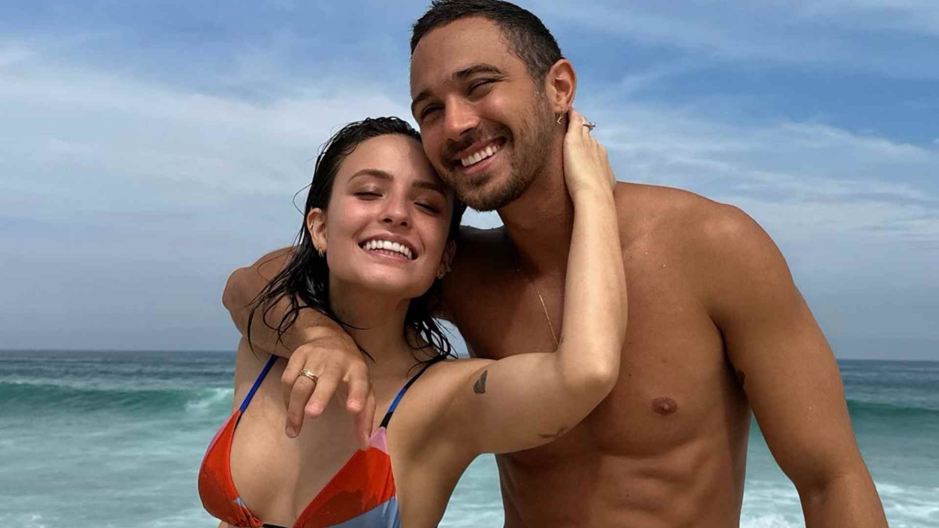 Larissa Manoela dá ‘susto’ em fãs ao se declarar para o namorado, André Luiz Frambach