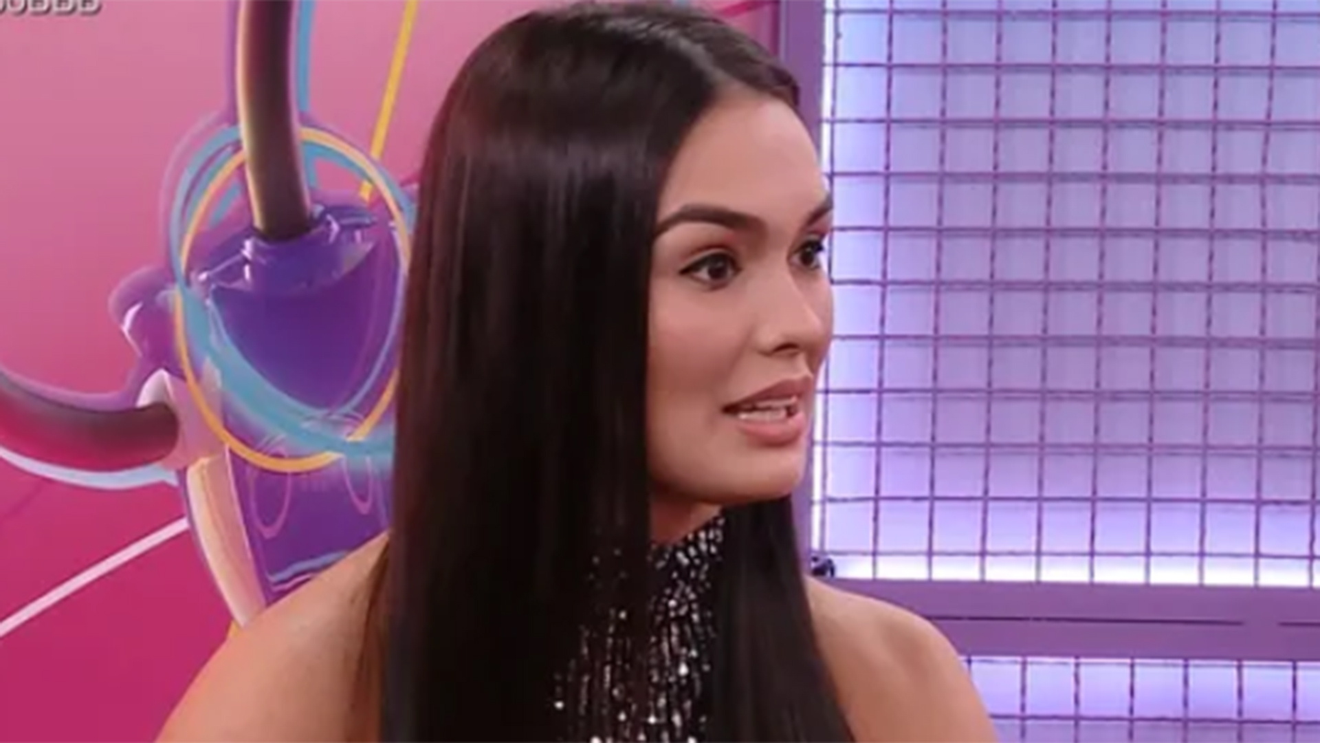 Ex-BBB Larissa pede desculpas para Domitila: ‘Fui muito errada’