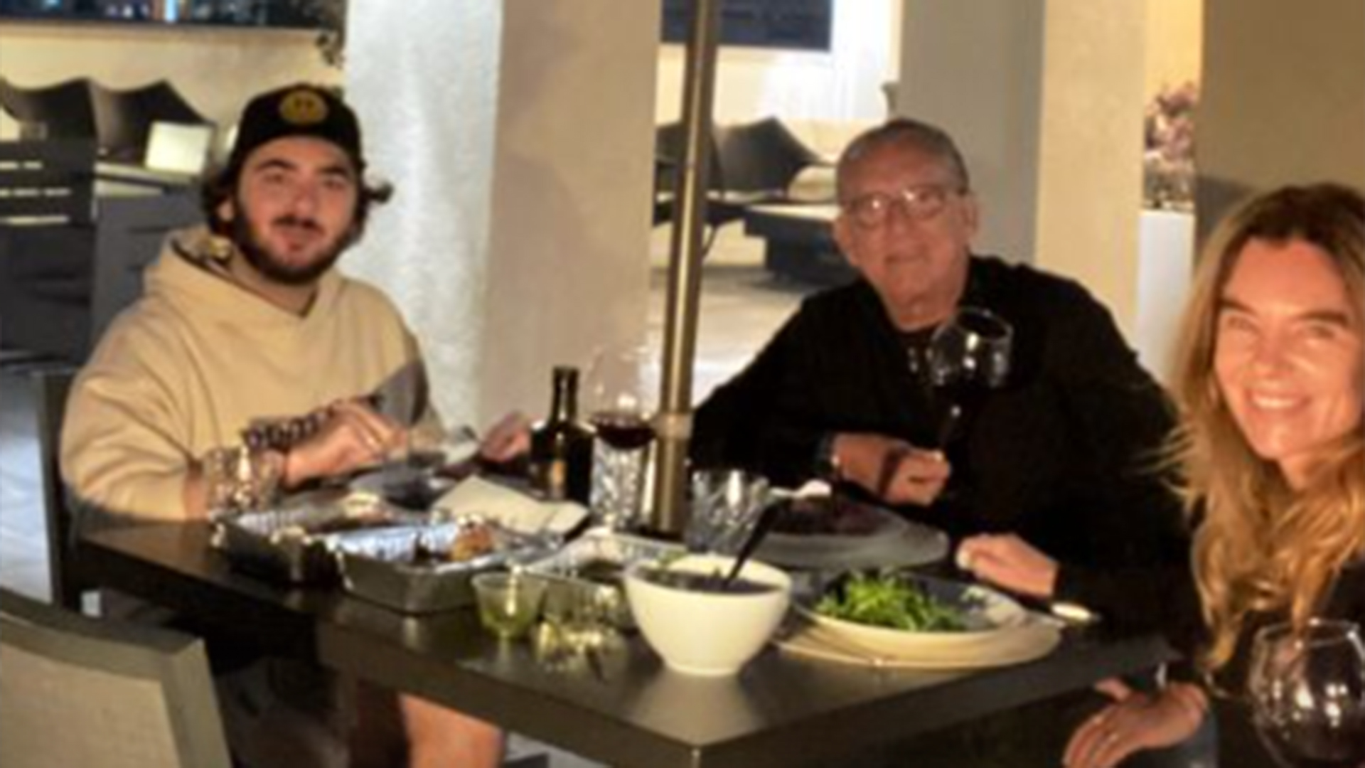 Esposa de Galvão Bueno revela detalhe de luxo do apartamento do filho em Los Angeles
