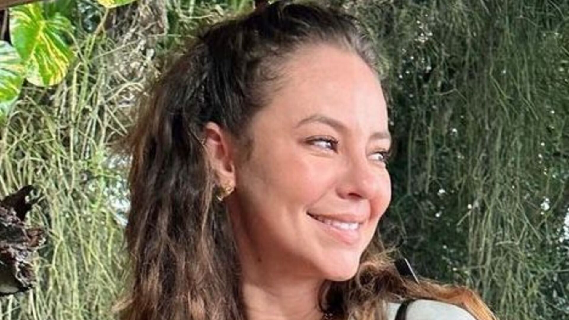 Paolla Oliveira dá show de beleza ao compartilhar fotos do seu aniversário
