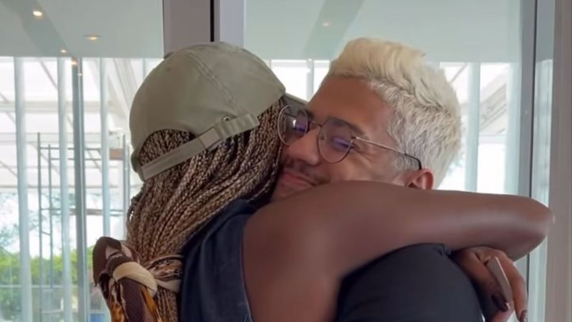 Após serem eliminados do BBB 23, Sarah Aline e Gabriel Santana se reencontram