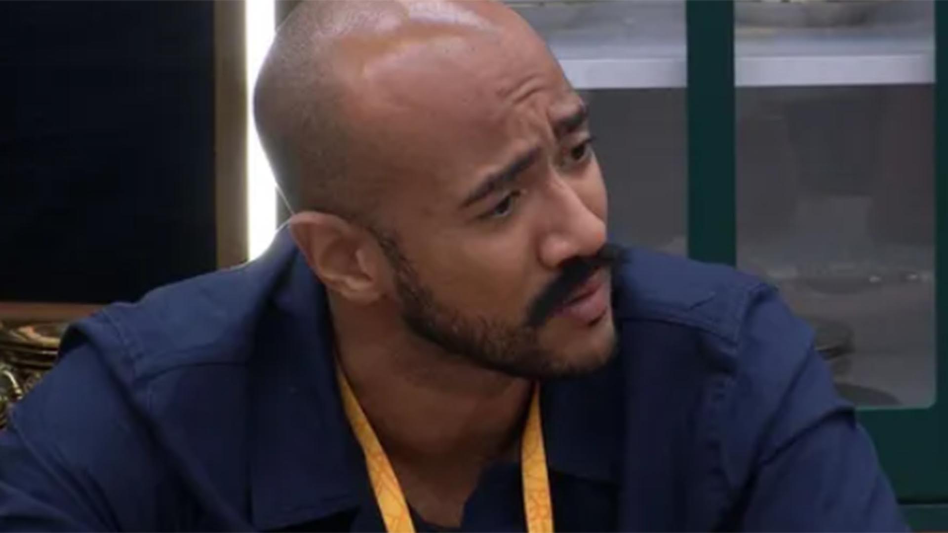 BBB 23: Ricardo cai no choro e diz: ‘Dói muito’