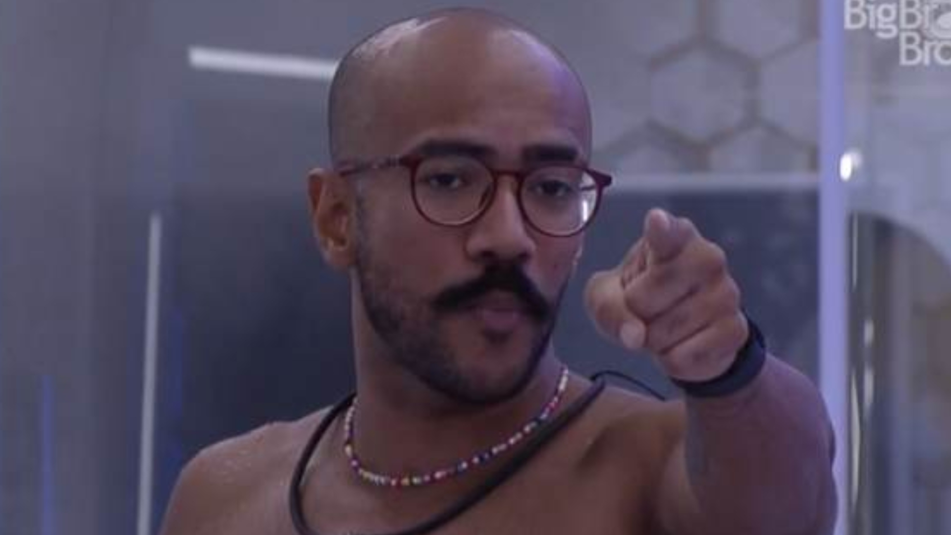 BBB 23: Ricardo opina sobre favoritismo de sister: ”Estranha”