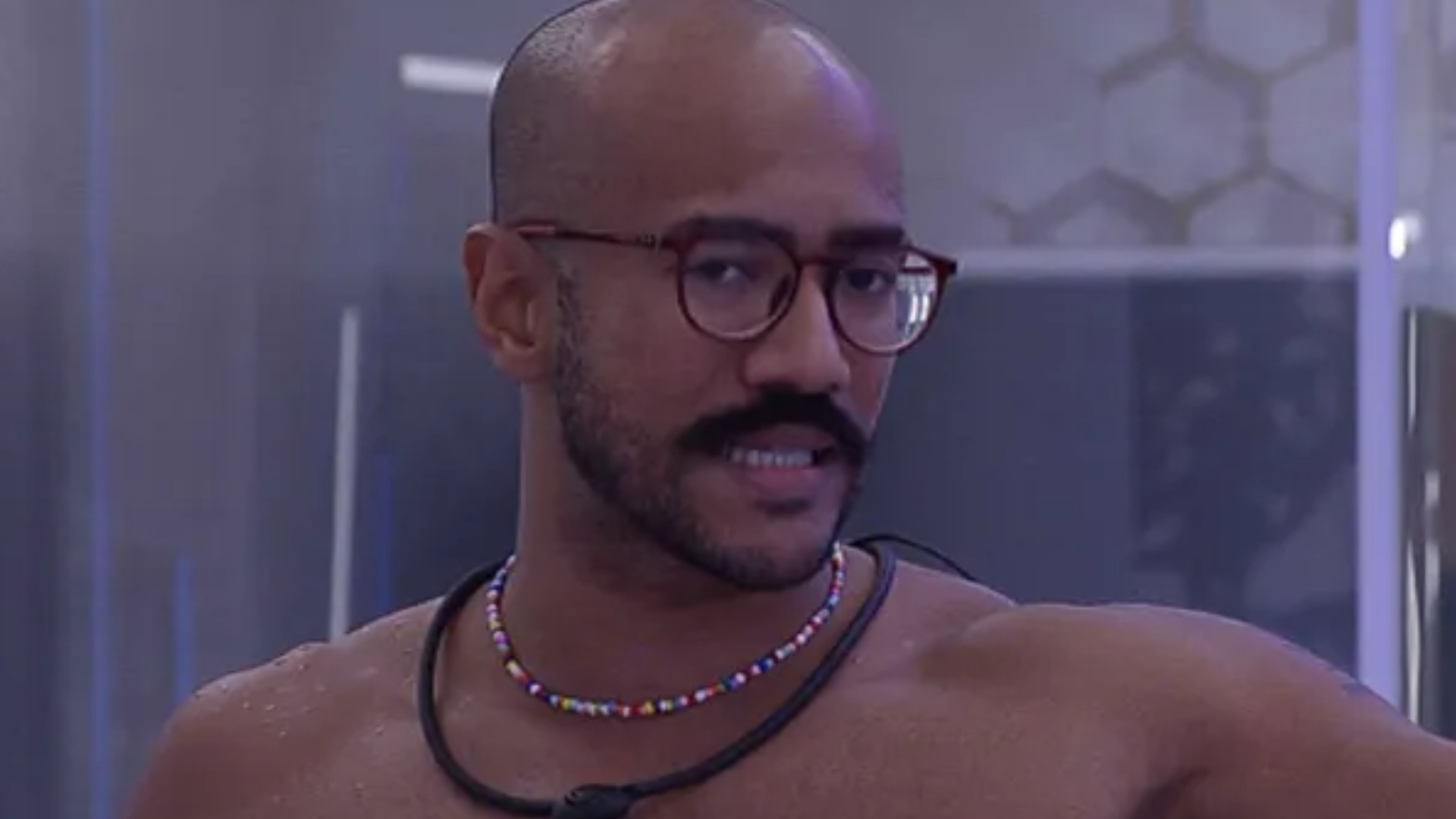 BBB 23: Ricardo pressente voto de sisters e promete ação: ”Arregonas”