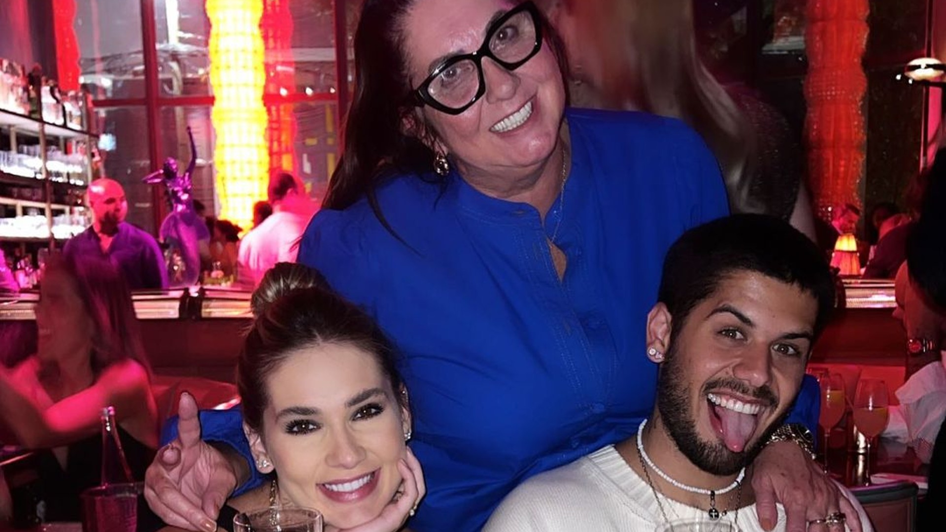 Mãe de Virginia Fonseca xinga Evaristo Costa: “Você é um palhaço”