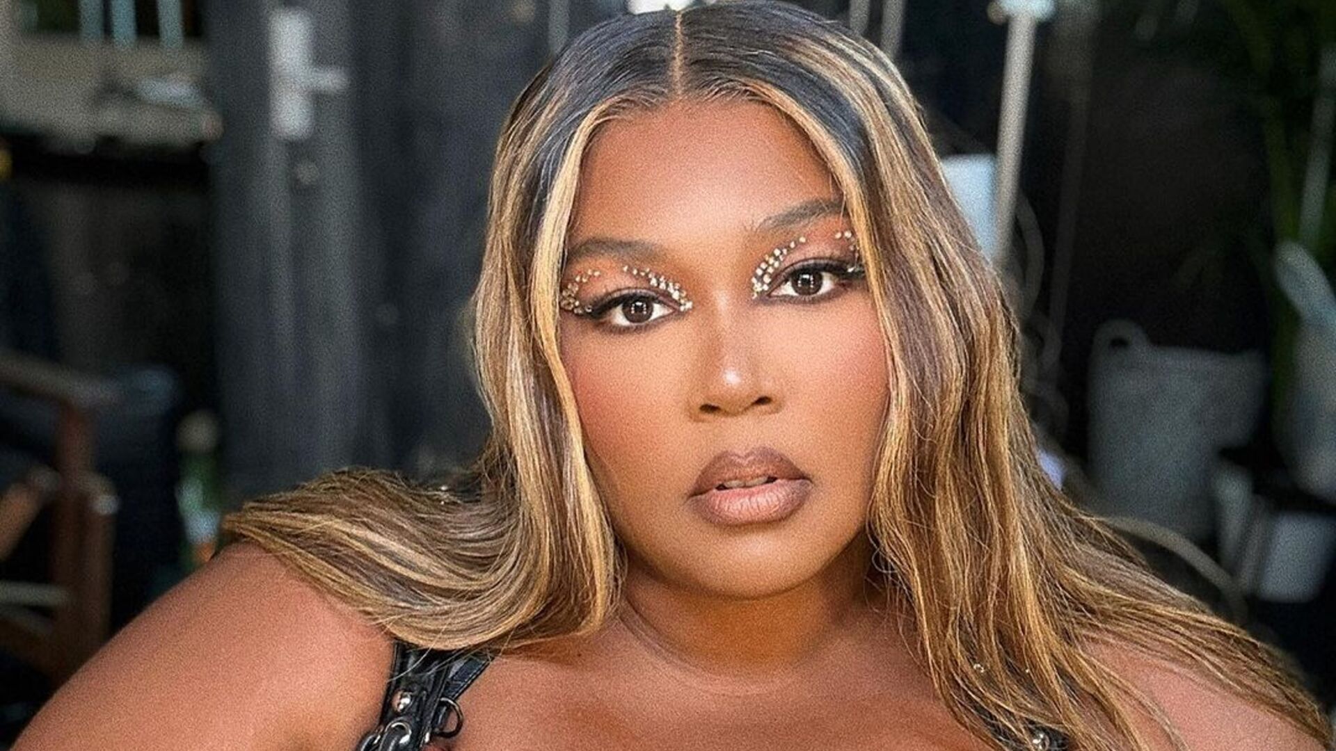 Cantora Lizzo se defende após acusações de assédio e cárcere privado