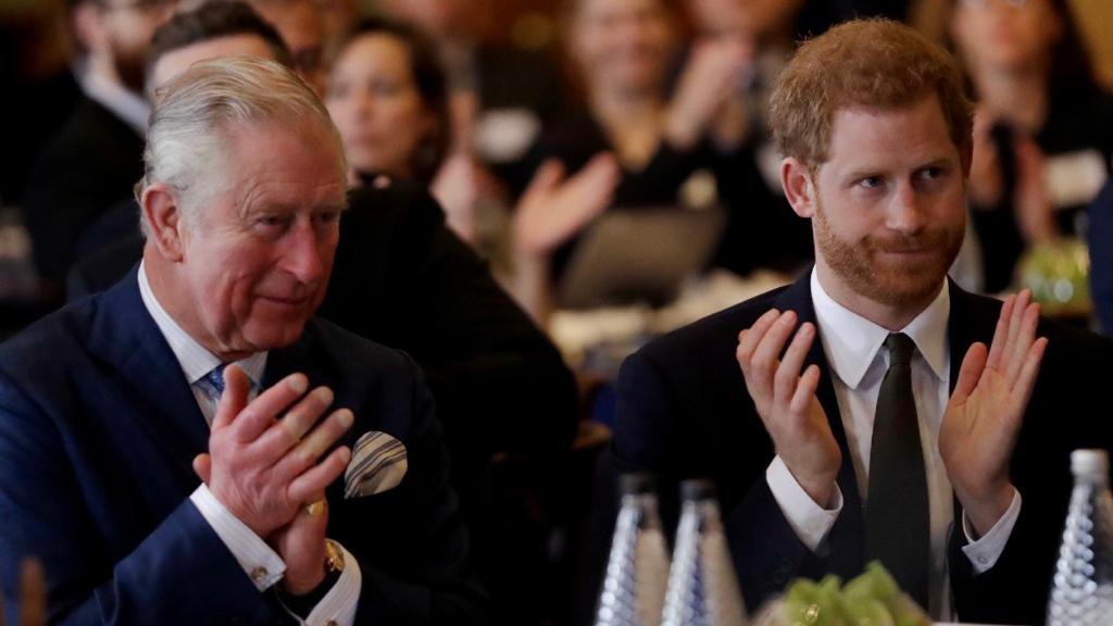 Após reunião urgente com WIlliam e Kate, rei Charles marca encontro com príncipe Harry