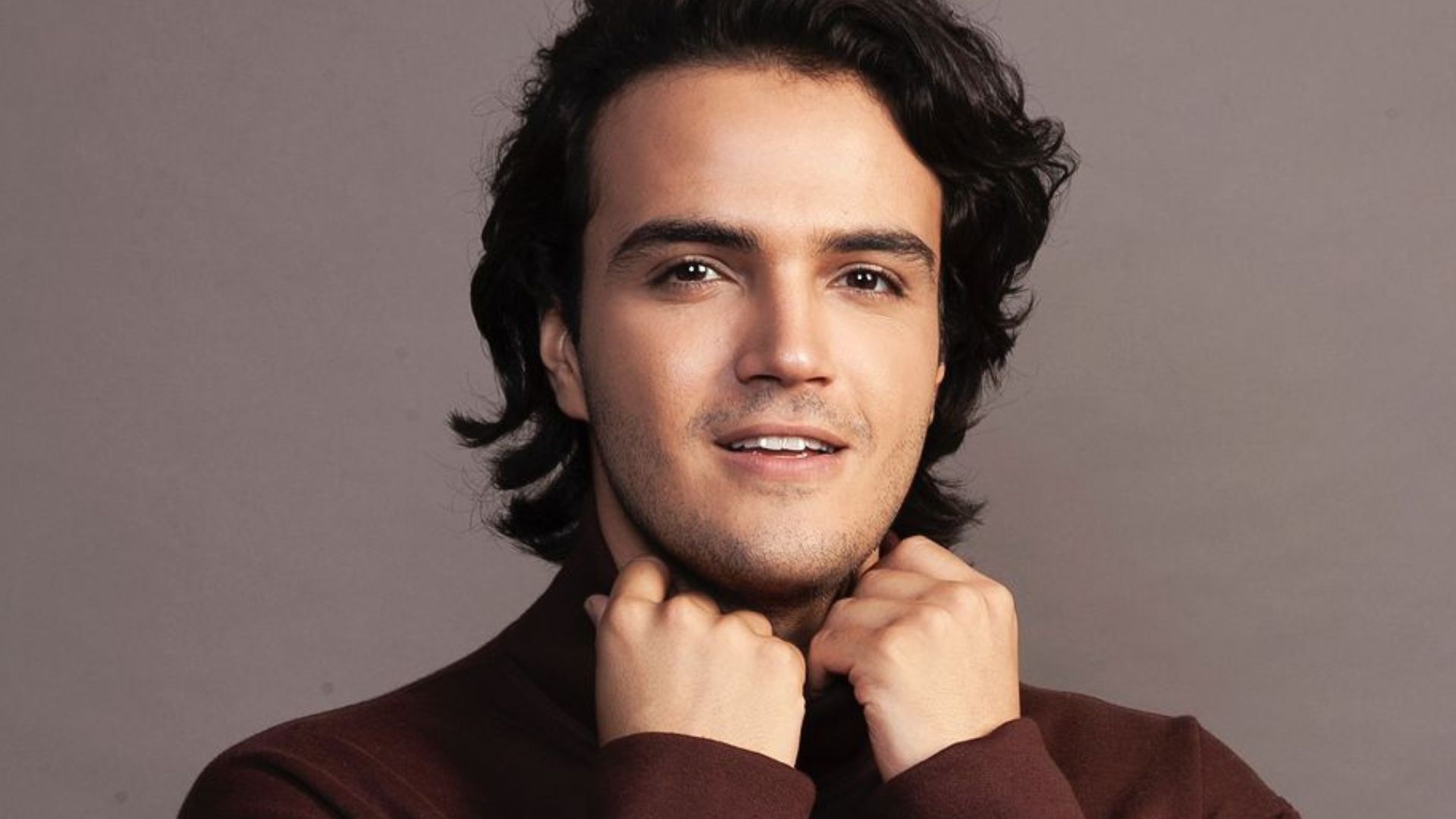 Após musical de Luan Santana, Daniel Haidar vive drama medieval nos palcos
