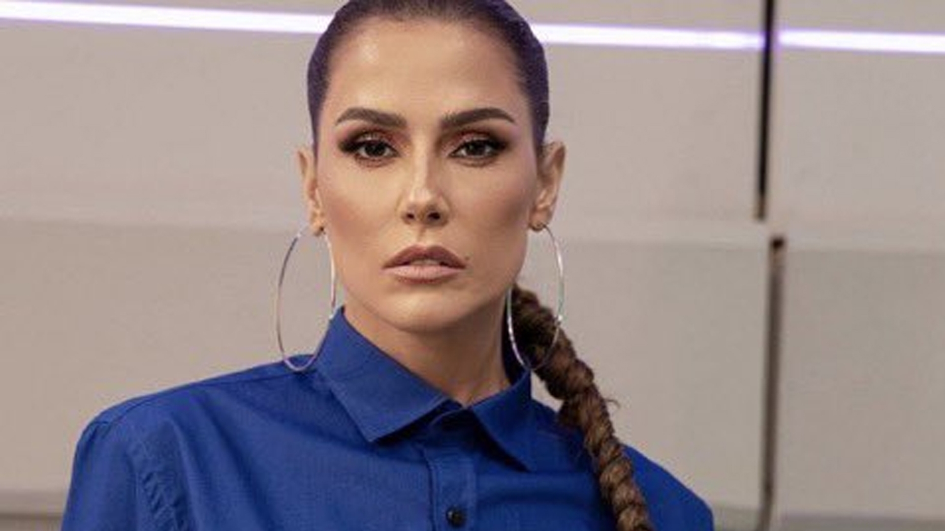 Além de Sabrina Sato, Deborah Secco já fez proposta ousada para outra famosa