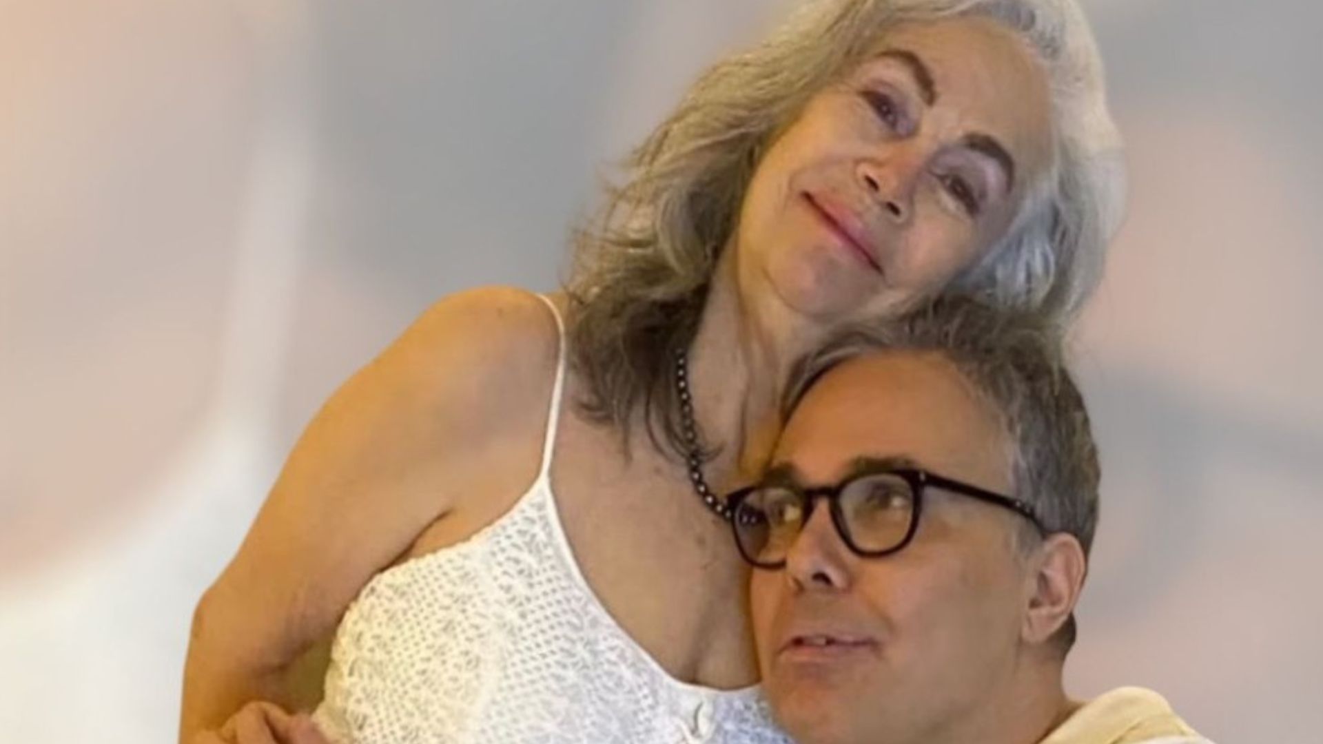 Conheça a mãe de Flávio Silvino: Diva Plácido cuida do ator desde o grave acidente