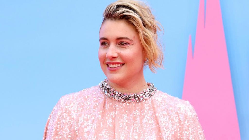 Ícone! Greta Gerwig alcança feito histórico como diretora de ‘Barbie’