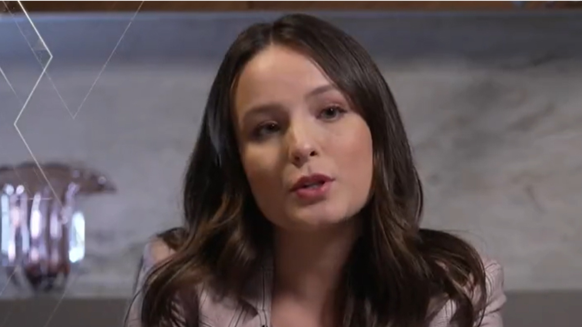 Famosos defendem Larissa Manoela após expor briga com os pais: ”Corajosa”