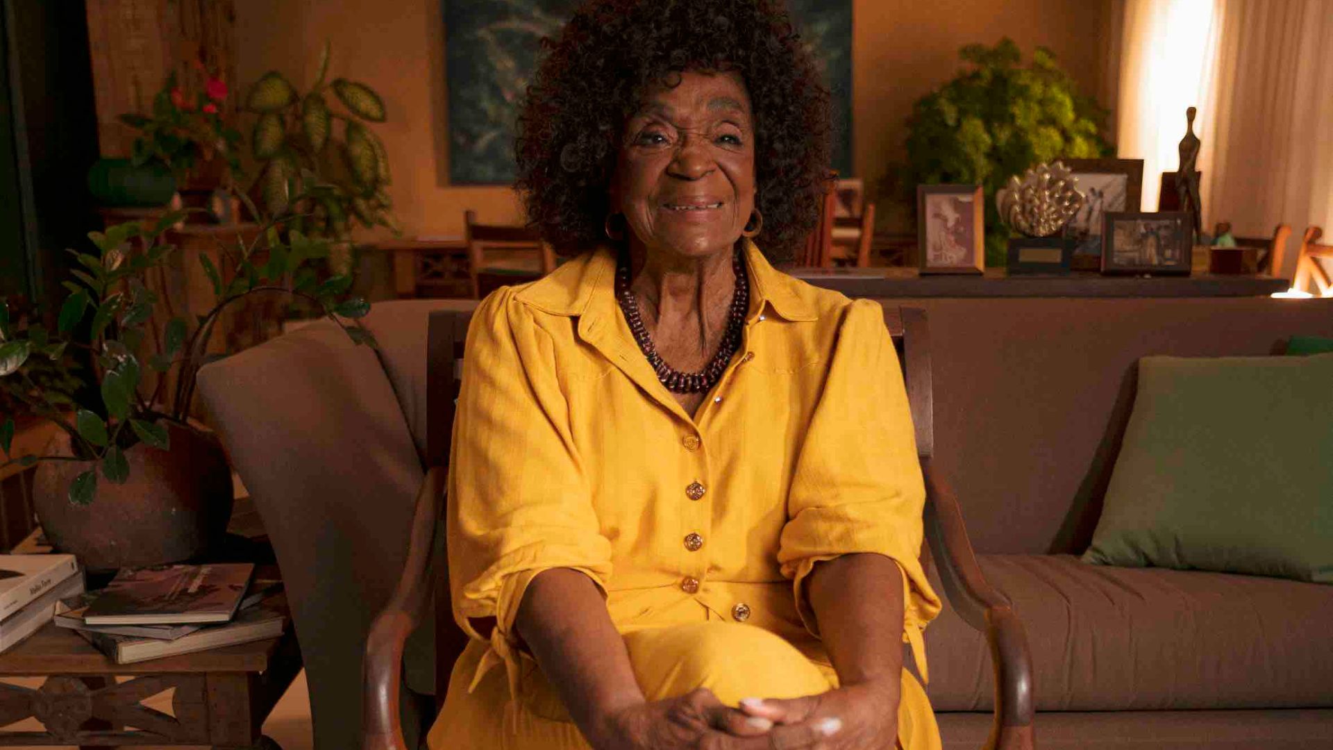 Léa Garcia: estrelas homenageiam o legado da artista que foi exemplo amor e luta pelo ofício