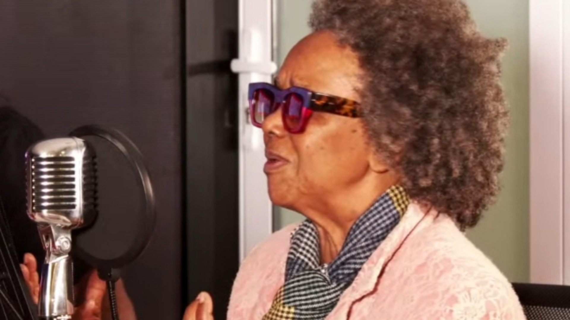 Sandra Sá revela por que mudou de nome: ‘Tiro e ponho’