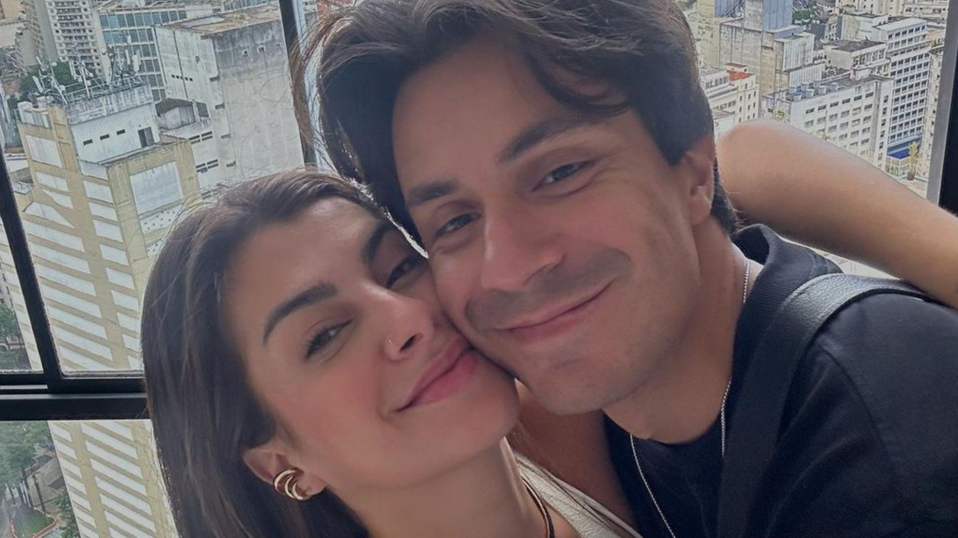 Nah Cardoso anuncia fim do relacionamento com Pe Lu, do Restart