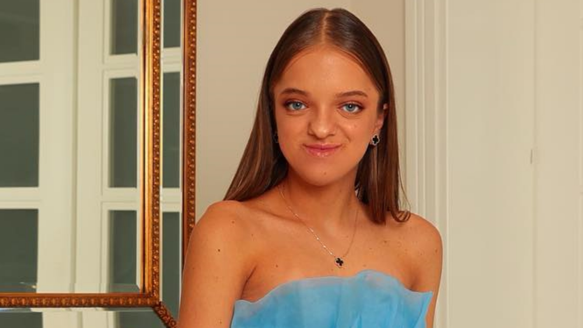 Rafaella Justus dá show de beleza ao usar vestido longo: “Maravilhosa”