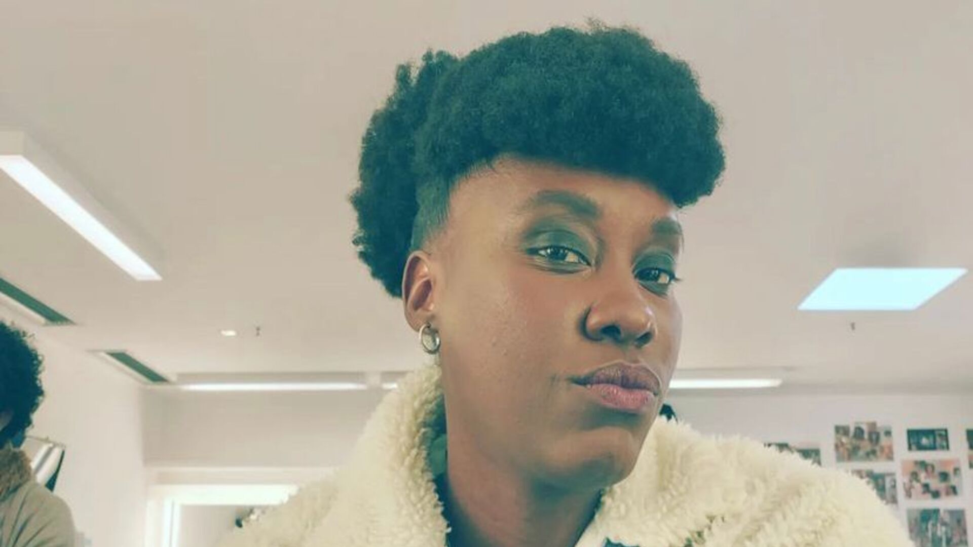 Atriz de “Vai Na Fé” exalta diversidade no elenco da novela: “Um marco na TV brasileira”