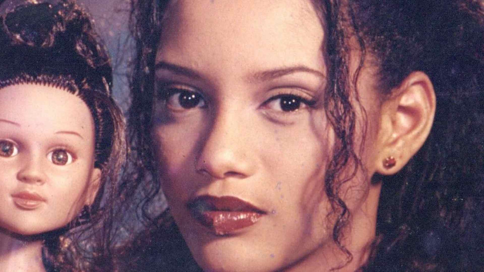 Taís Araújo recorda comercial de sua boneca e brinca: “Parece mais com a minha prima”