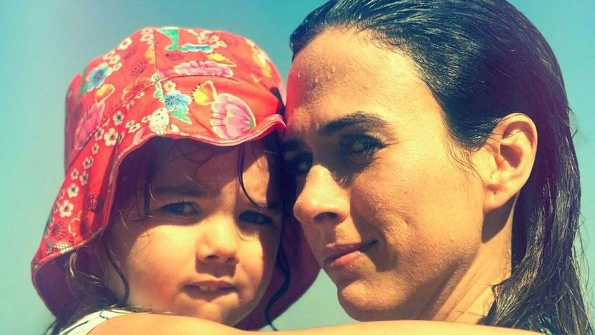 Tata Werneck encanta ao compartilhar vídeo da filha Clara Maria durante viagem: “Ícone”