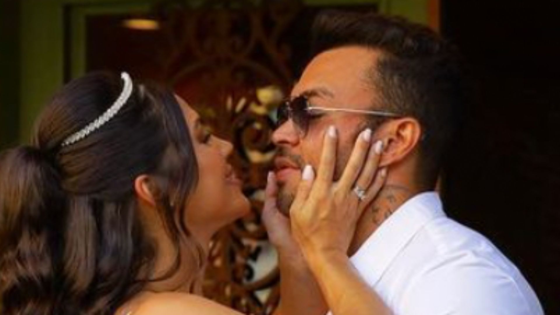 Thiago Brava se casa em cerimônia simples com a presença de sertanejos; veja fotos