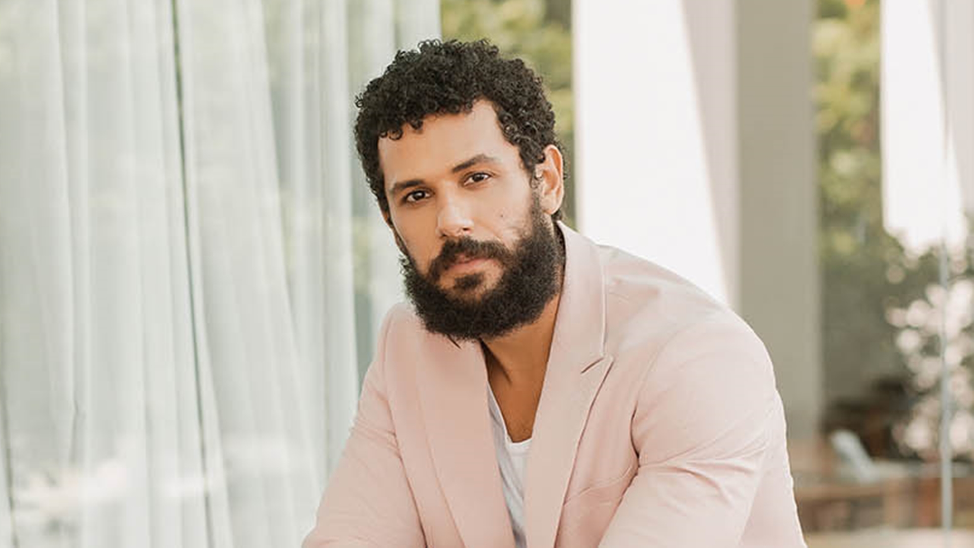 Ramiro de Terra e Paixão, ator expõe situação indelicada dos bastidores: “Fui desacreditado”