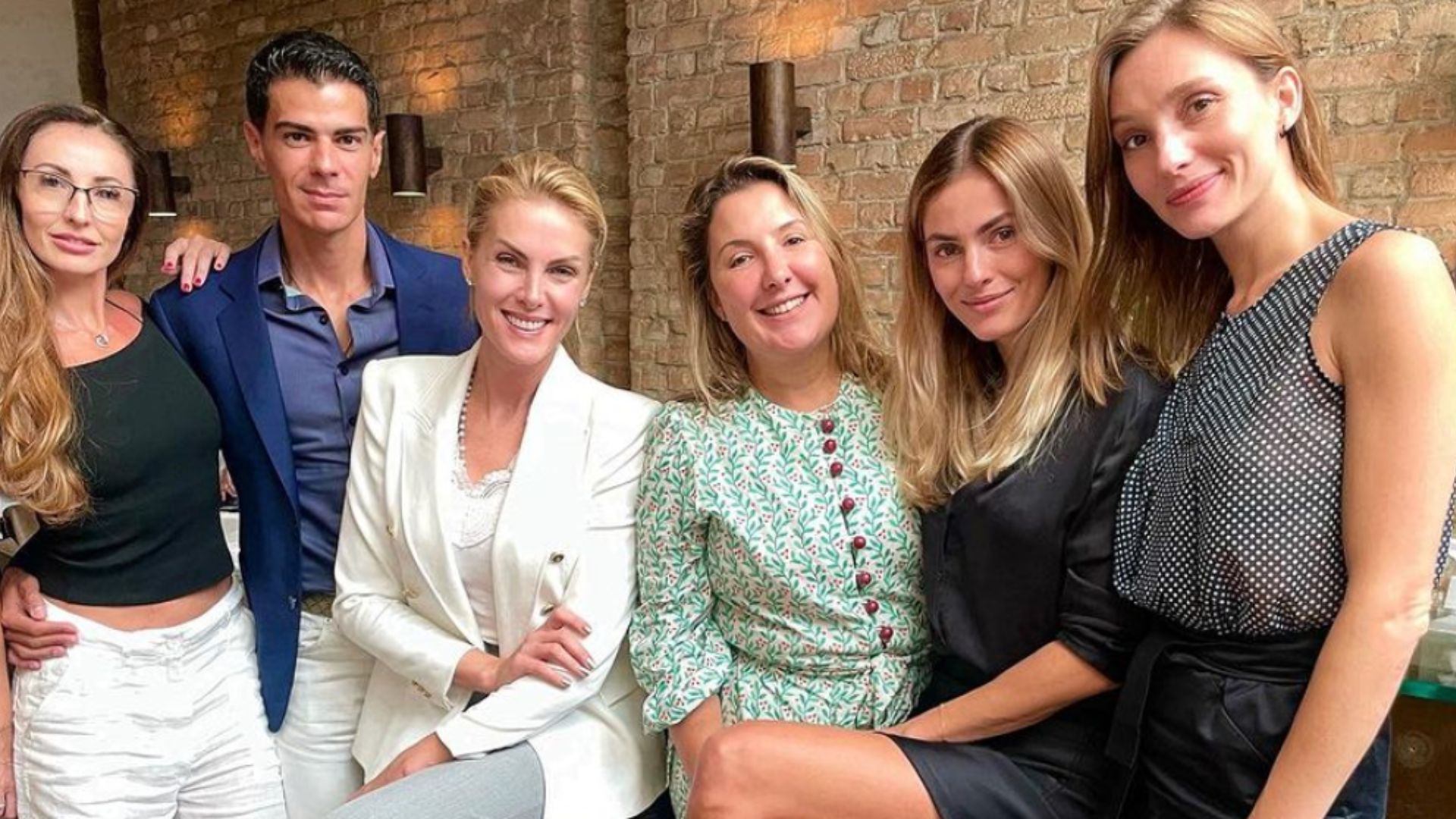 Ana Hickmann anuncia sua nova equipe de trabalho: “Hora de arrumar a casa”