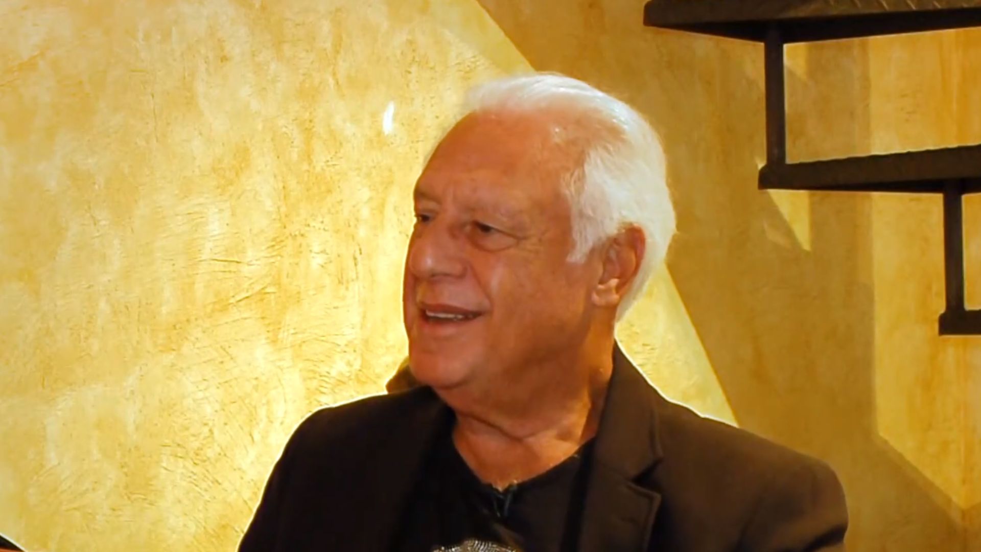 Antonio Fagundes revela já ter sofrido pressão estética: ‘Minha mãe cobrava’