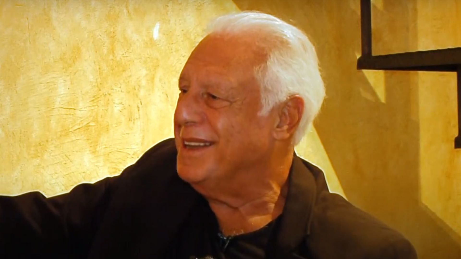 Antonio Fagundes reflete sobre medo do envelhecimento: ‘Tenho pena’