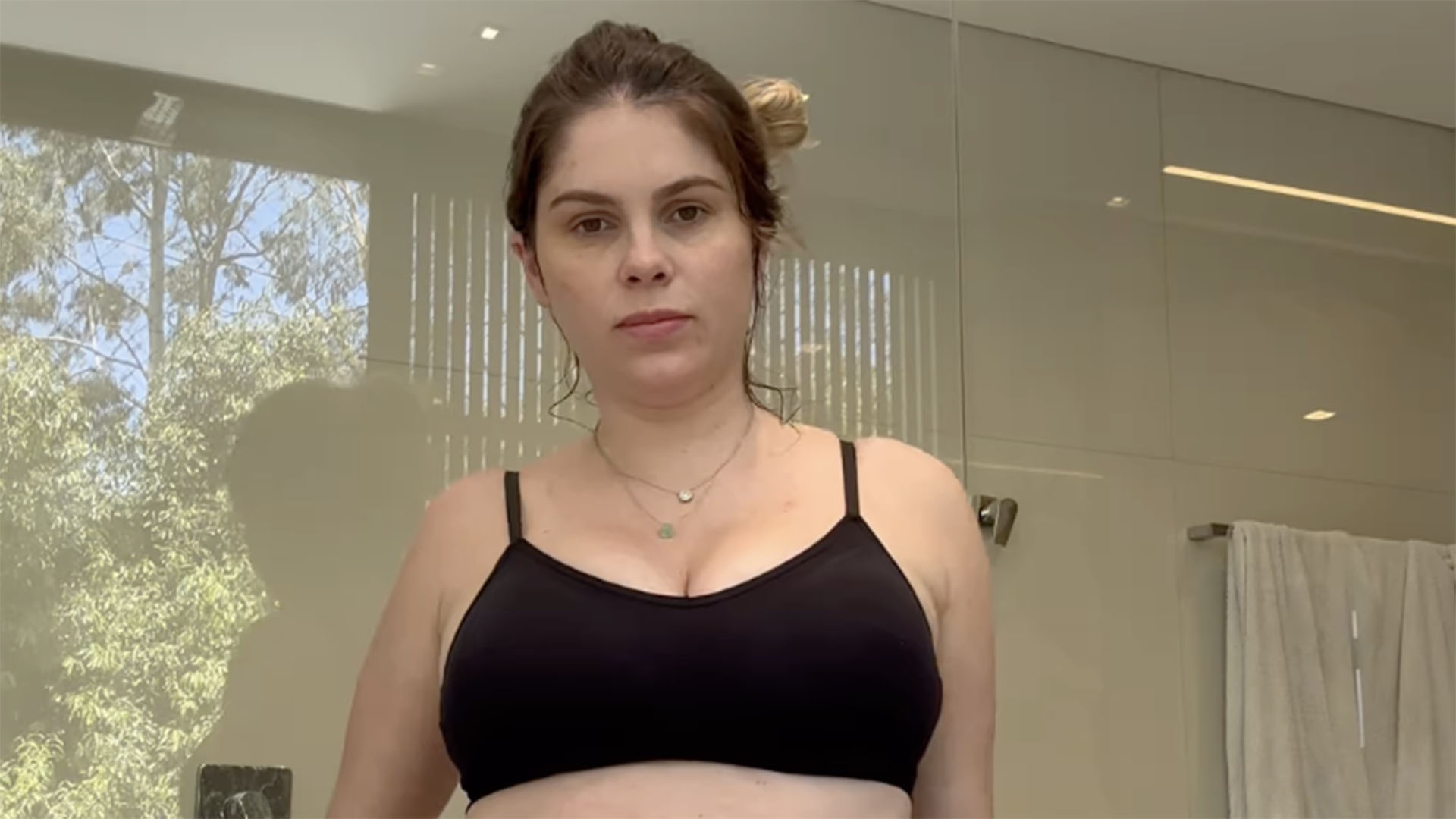 Bárbara Evans mostra seu corpo apenas 6 dias após o parto
