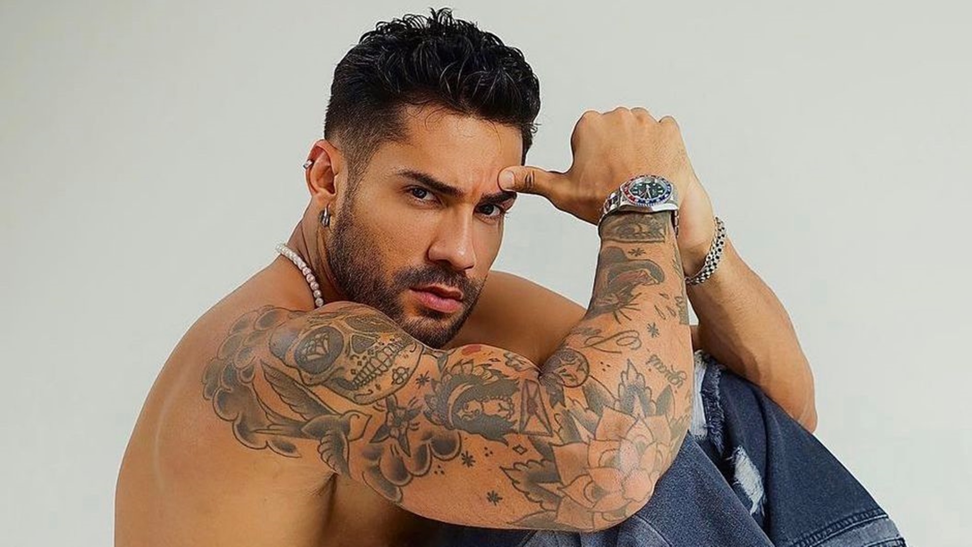 Ex-BBB Bil Araújo estreia como ator ao lado de Humberto Martins: ‘Precisei passar por testes’
