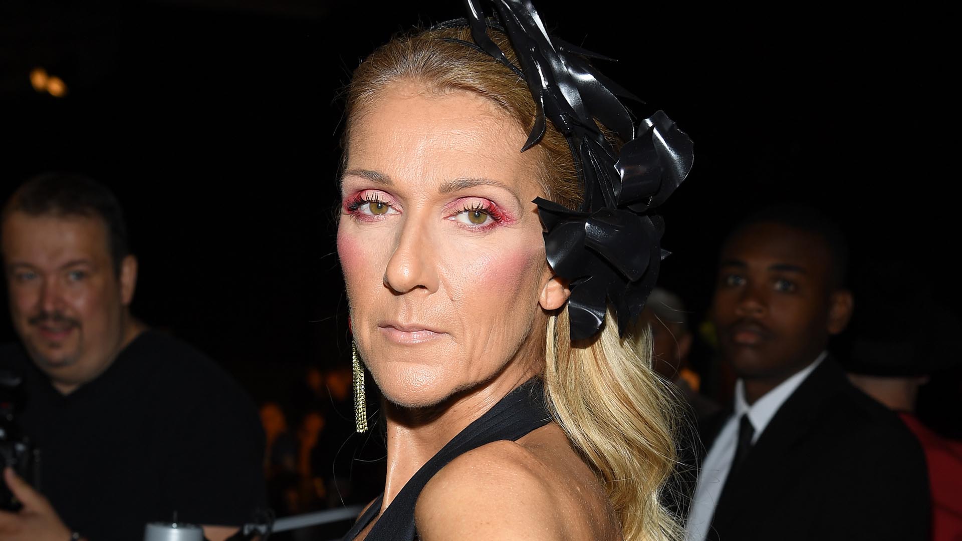 Céline Dion não consegue mais controlar os músculos em luta contra doença