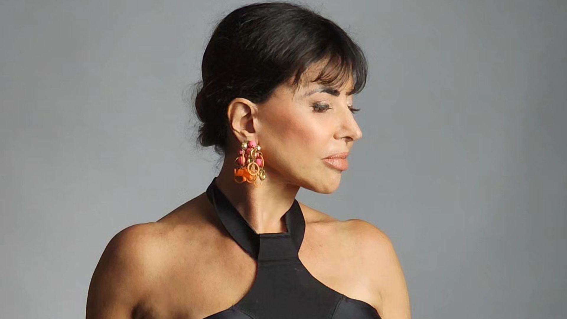 Claudia Alencar volta a se alimentar após quadro de anemia