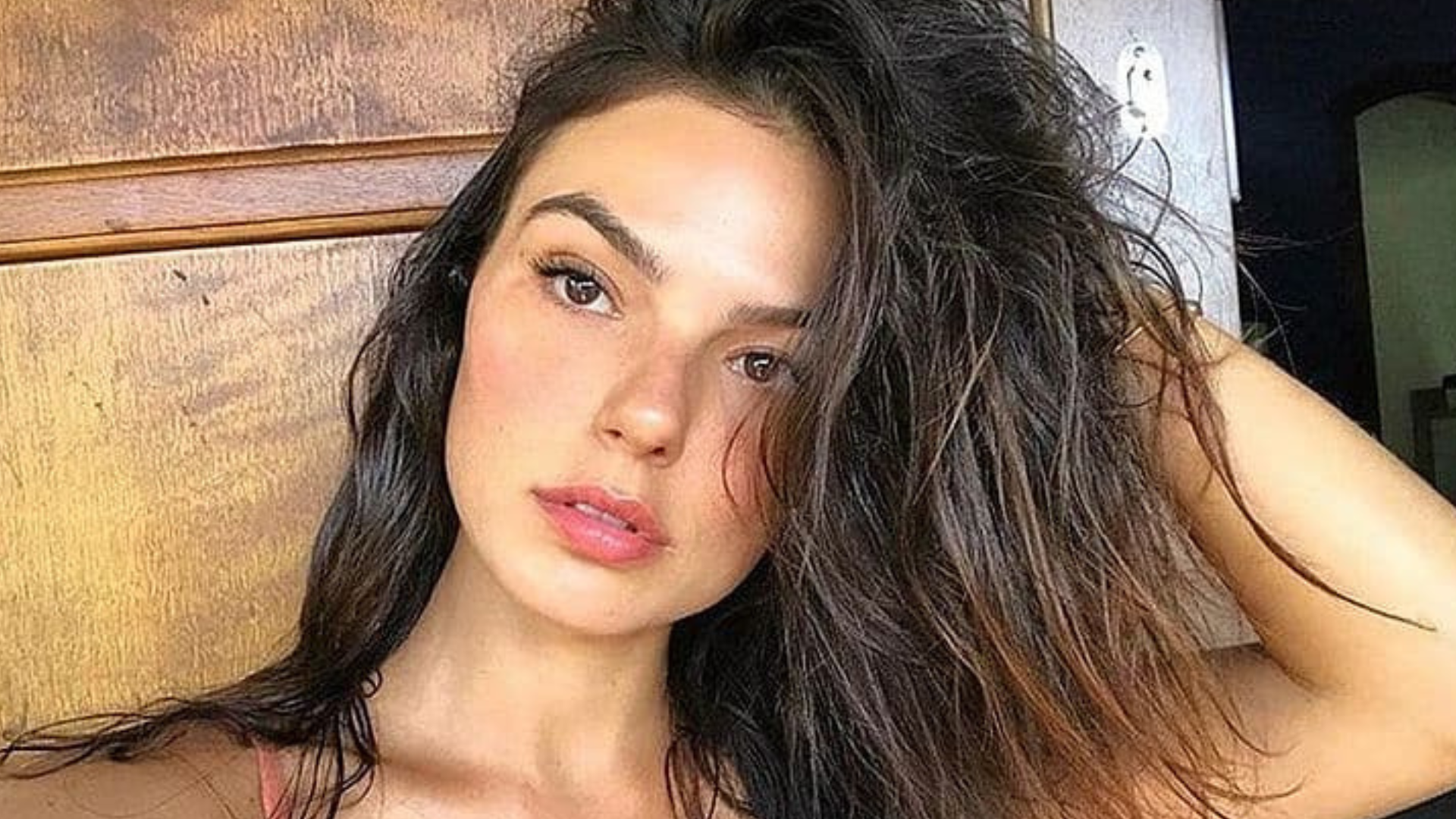 Como Isis Valverde conheceu o noivo? Casal vive romance há nove meses