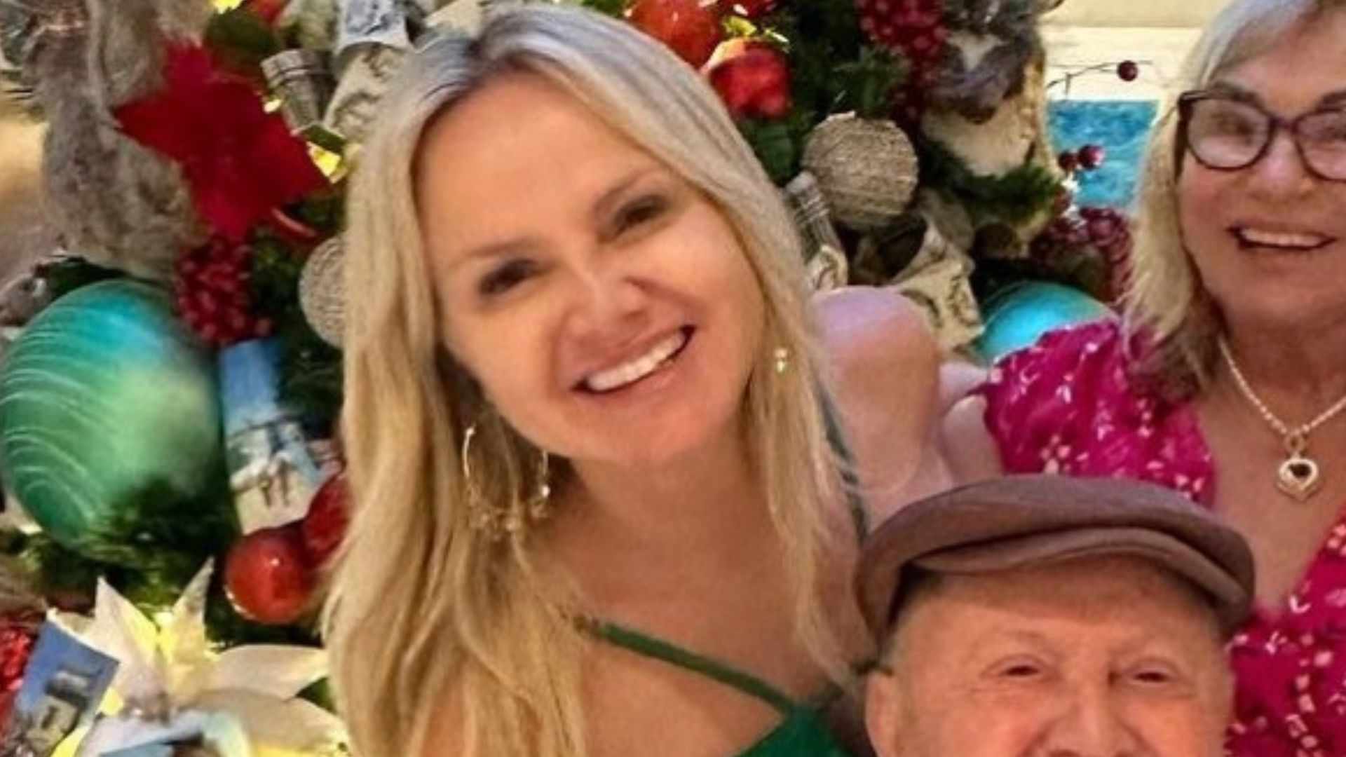 Com os pais e a irmã, Eliana surge em Natal com a família